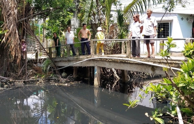 Người dân Bến Tre kiến nghị khắc phục ô nhiễm nguồn nước kênh Xáng