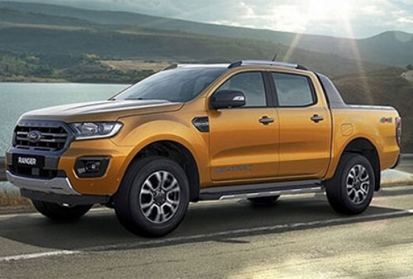 Đè bẹp Mitsubishi Triton, Ford Ranger tiếp tục là &#039;vua&#039; xe bán tải