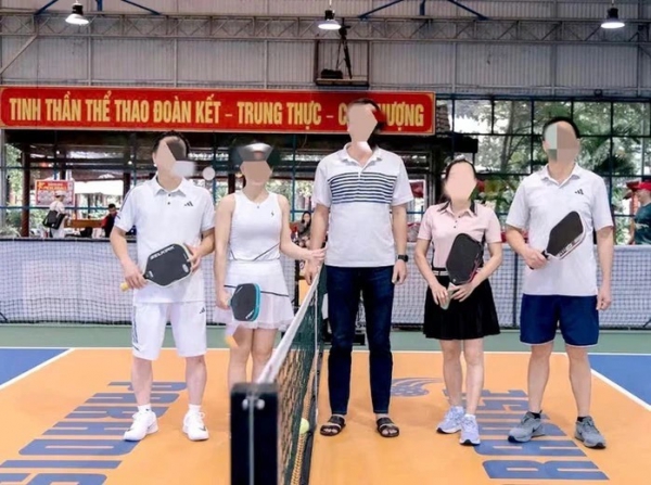 B&iacute; thư x&atilde; bị &ldquo;tố&rdquo; bỏ lớp bồi dưỡng, đi đ&aacute;nh giải &ldquo;Pickleball t&igrave;nh y&ecirc;u U90+&rdquo;nhận &aacute;n kỷ luật