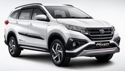 Toyota Rush triệu hồi hơn 1.500 xe do lỗi liên quan túi khí trung tâm