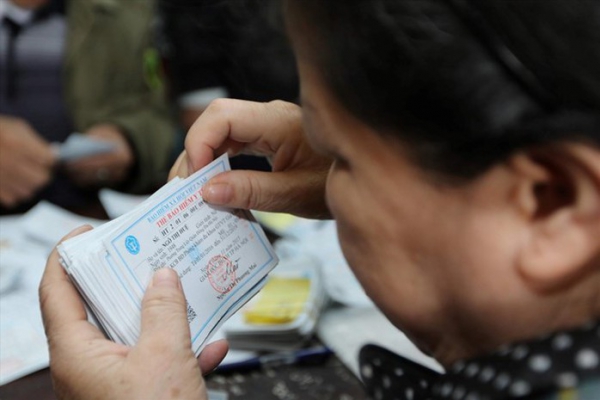 Thêm nhiều người được cấp thẻ BHYT miễn phí từ ngày 1-7