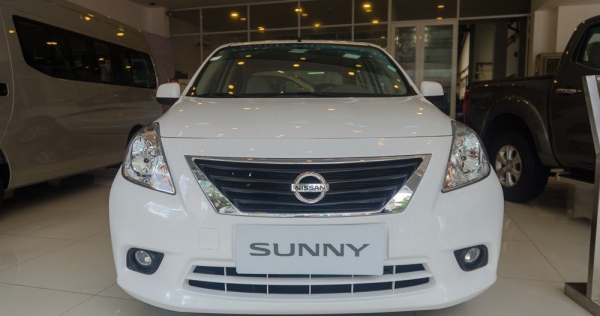 Nissan Sunny 2016 - &quot;Em nắng&quot; bị lãng quên