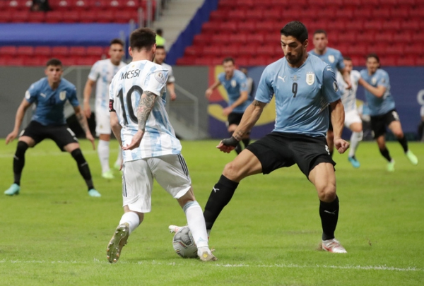 Argentina thắng trận đầu tay, Copa America nóng bỏng hè 2021