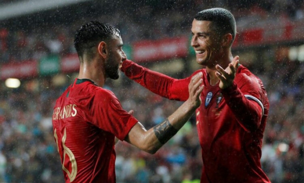 Ronaldo dẫn dắt hàng công Bồ Đào Nha, &quot;người hùng&quot; Euro 2016 biệt dạng