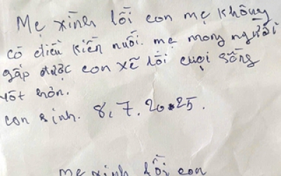 Người mẹ bỏ rơi bé trai trong rừng cao su Đồng Nai với mảnh giấy “xin lỗi con nhiều lắm”