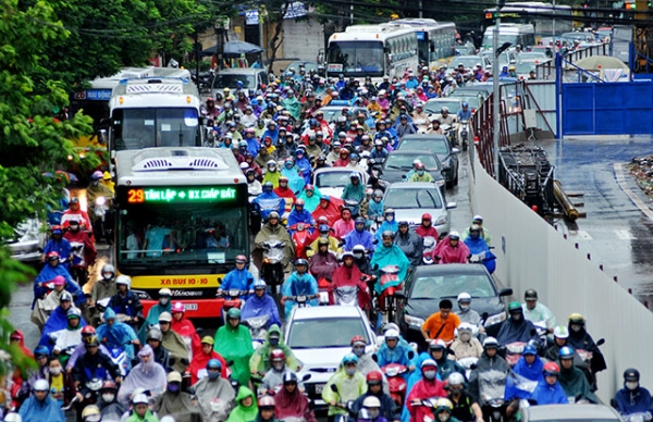 Đề xuất cấm xe máy: Hàng loạt phố &quot;nối gót&quot; đường Lê Văn Lương, Nguyễn Trãi