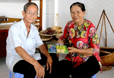 Gặp lại cô Chín Bánh dân gian