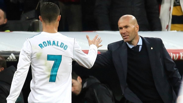 Ronaldo được mời về thi đấu dưới trướng Zidane