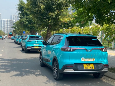 Taxi truyền thống vào cuộc chiến mới