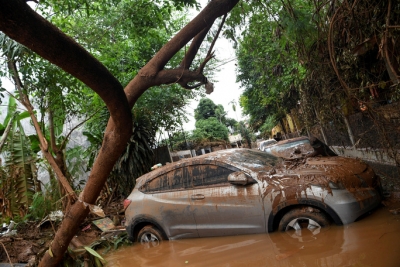 Indonesia nỗ lực &quot;phá mây&quot; để ngăn mưa ở Jakarta