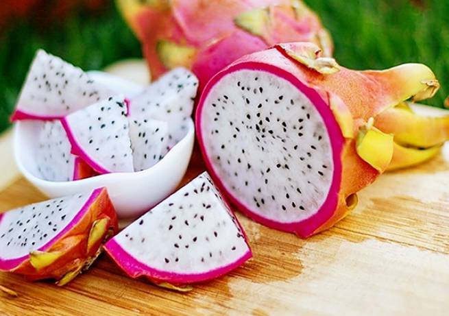 L&agrave;m đẹp da v&agrave; t&oacute;c bằng tr&aacute;i thanh long