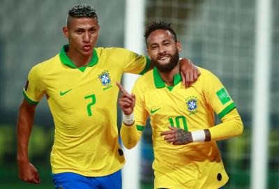 Neymar lập hat-trick, Brazil ngược dòng thắng đậm á quân Nam Mỹ