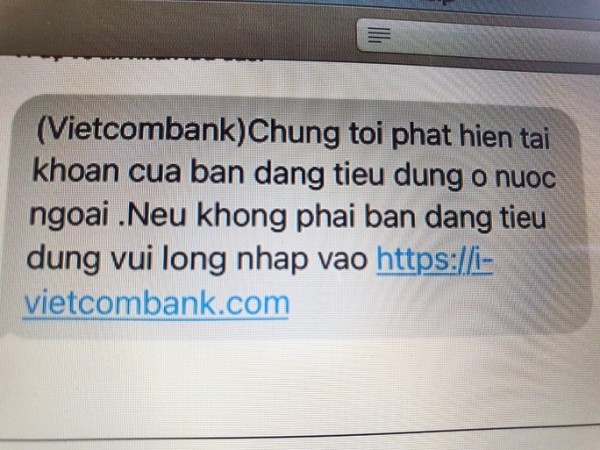 Khách hàng của Vietcombank, Techcombank cũng bị tin nhắn lừa đảo