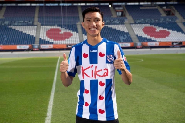 Heerenveen thừa sức mua Văn Hậu sau khi được Chelsea bơm tiền