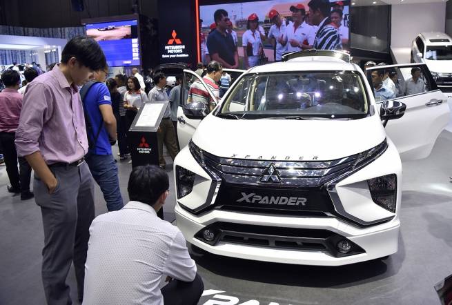 Mitsubishi Xpander làm nên lịch sử khi lần đầu vượt doanh số Toyota Innova