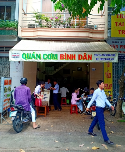 Quán cơm 23 tuổi giữa lòng phố thị Ninh Kiều