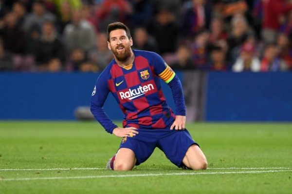 Messi bất lực, Barca chia điểm với đội bét bảng