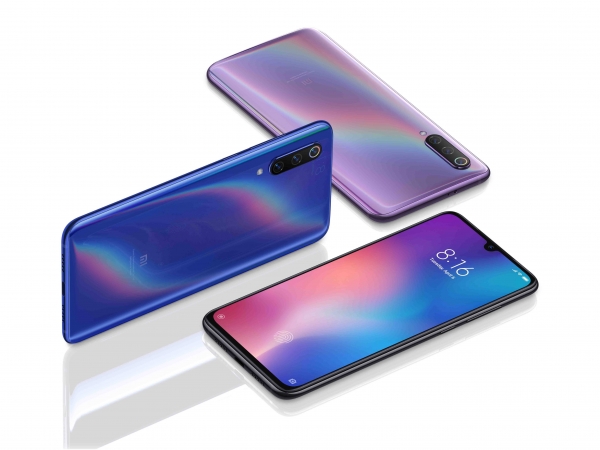 Xiaomi chính thức lên kệ hai mẫu điện thoại cao cấp MI 9 và MI 9 SE tại Việt Nam