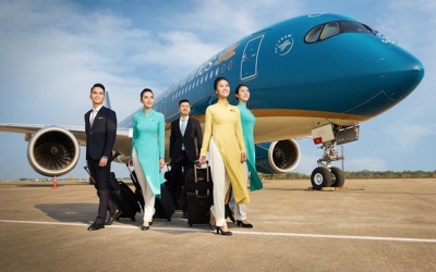 Vietnam Airlines “xanh mướt” ngày chào sàn HoSE