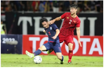 Tuyển Việt Nam nuôi mộng World Cup, còn người Thái Lan làm lại từ AFF Cup