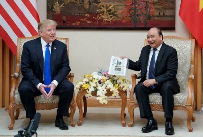 Đến Việt Nam, Tổng thống Donald Trump thấy “như được trở về nhà&quot;!