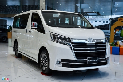 Toyota Granvia 2020 giá hơn 3 tỷ tại VN, cạnh tranh Mercedes V-Class