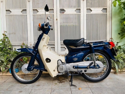 Loạt Honda Cub 82 gây sốt giá đắt đỏ đến trăm triệu