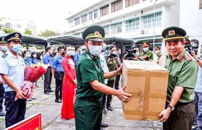 Tăng cường chống dịch COVID-19 trên tuyến biên giới