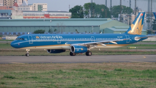 Nhiều máy bay Vietnam Airlines và Jetstar Pacific đi Hồng Kông bị chậm huỷ chuyến