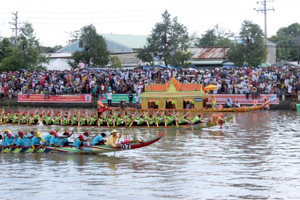 Lễ hội Óc om bóc - Đua ghe Ngo khu vực ĐBSCL năm 2019