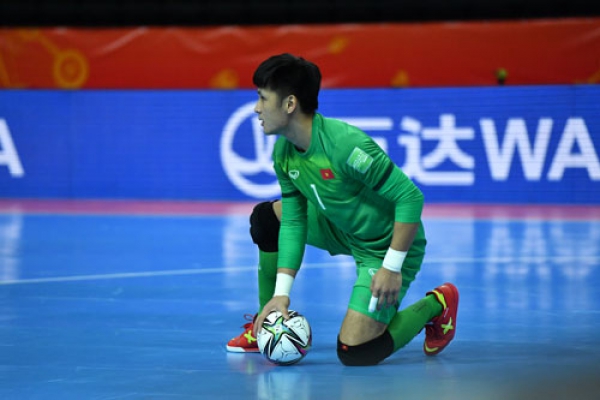 Hồ Văn Ý: &quot;Người nhện&quot; tuyển futsal Việt Nam