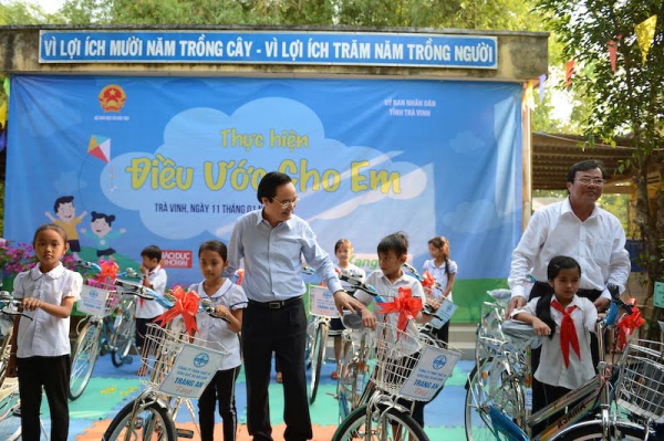 Mang “Điều ước cho em” đến với học sinh Trà Vinh