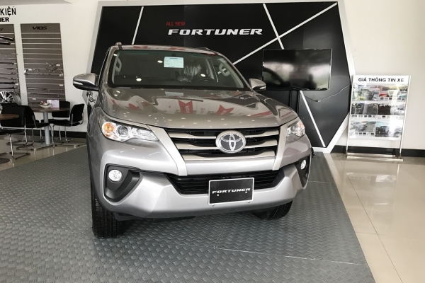 Toyota Fortuner quay trở lại lắp ráp tại Việt Nam, giá tăng nhẹ, từ 1,033 tỷ đồng