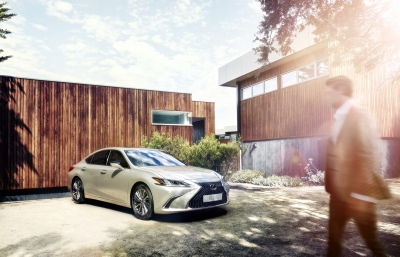 Lexus ES 250 2019 chính hãng đã xuất hiện tại đại lý