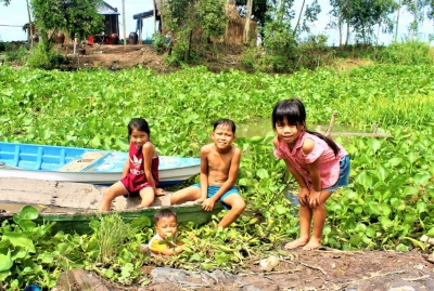 Trẻ em nông thôn cần có sân chơi hè đúng nghĩa