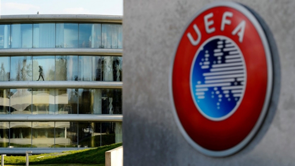 UEFA cân nhắc giải pháp tốt nhất cho các giải bóng đá châu Âu