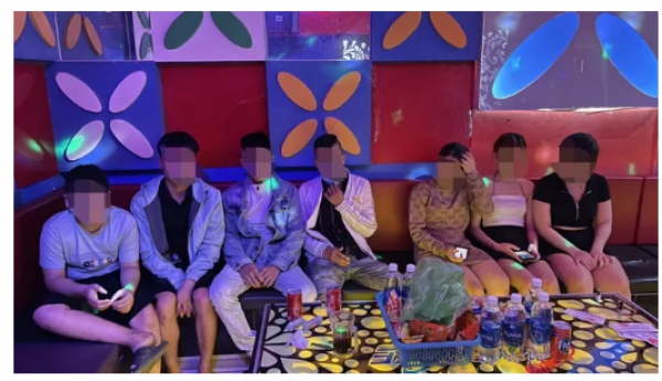 Quảng Nam: Chống lệnh, quán karaoke mở cửa, để khách chơi ma túy