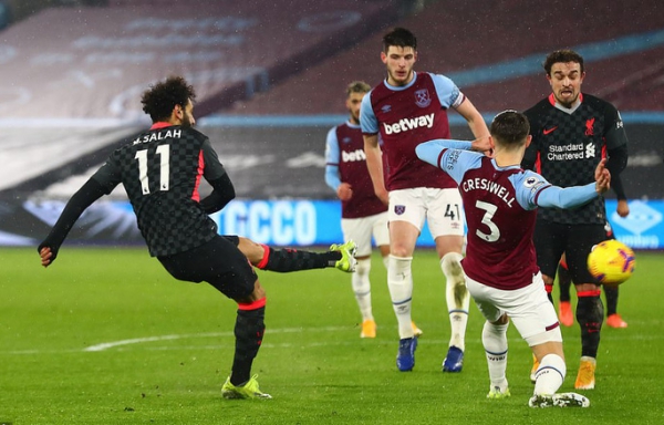 &quot;Hung thần&quot; Salah tỏa sáng, Liverpool hạ đẹp West Ham