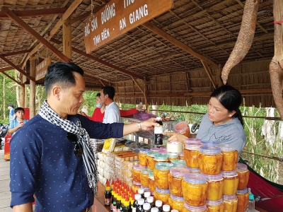 Làm sao khai thác “mỏ vàng lộ thiên” du lịch?