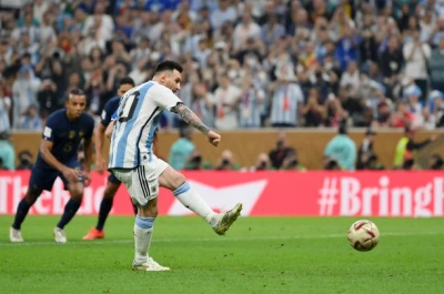 Messi và Argentina lên đỉnh World Cup 2022 sau trận chung kết hay nhất lịch sử