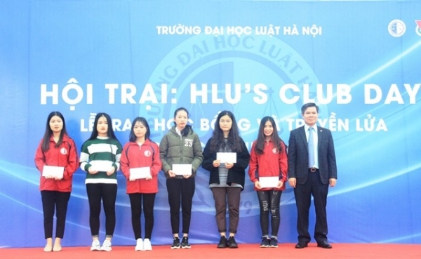 Trường đại học Luật Hà Nội - 40 năm xây dựng và trưởng thành