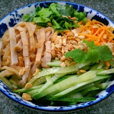 Bún bì - món ăn nổi tiếng, lạ miệng khi vi vu miền Tây