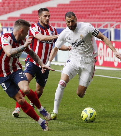 Benzema cứu Real Madrid, Atletico &quot;nợ&quot; chồng chất trận derby thủ đô