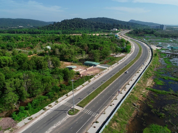 Tháng Ngâu - Nhà đầu tư bất động sản Nam Phú Quốc đua săn ưu đãi