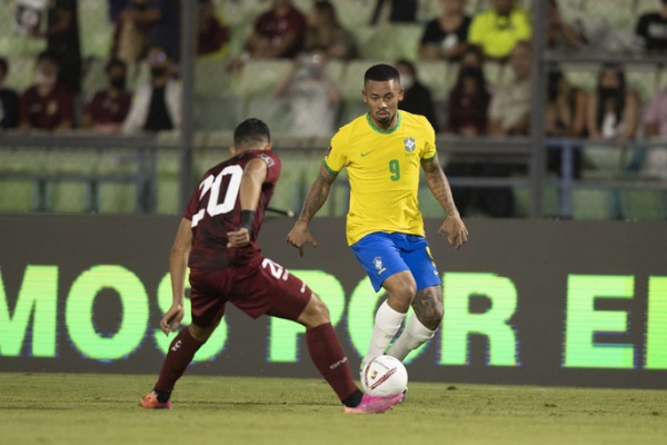 Ngược dòng siêu hạng, Brazil vững ngôi đầu vòng loại World Cup Nam Mỹ