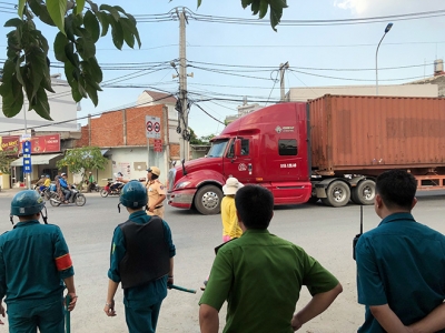 Tài xế xe container “phê” 3 loại ma túy vẫn ôm vô lăng phóng trên phố Sài Gòn