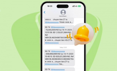 Vì sao ngân hàng đồng loạt đổi cách tính phí SMS Banking?