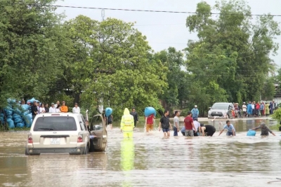 Nhiều vùng ở Tây Nguyên chìm trong lũ