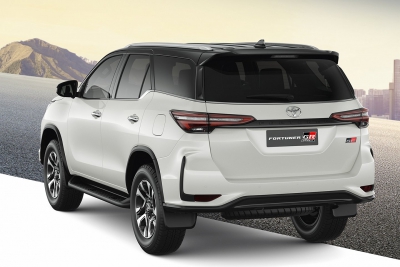 Toyota Fortuner GR Sport sắp ra mắt?