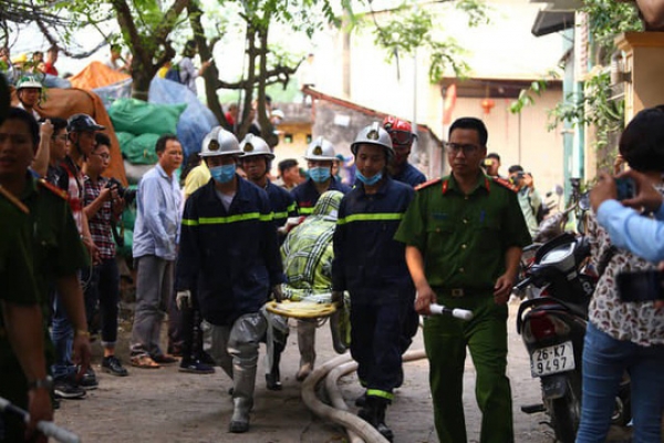 Nhói lòng 3 mẹ con chết cháy trong vụ cháy nhà xưởng kinh hoàng